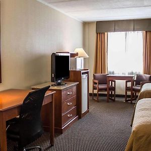 Queen Room Mobility accessible